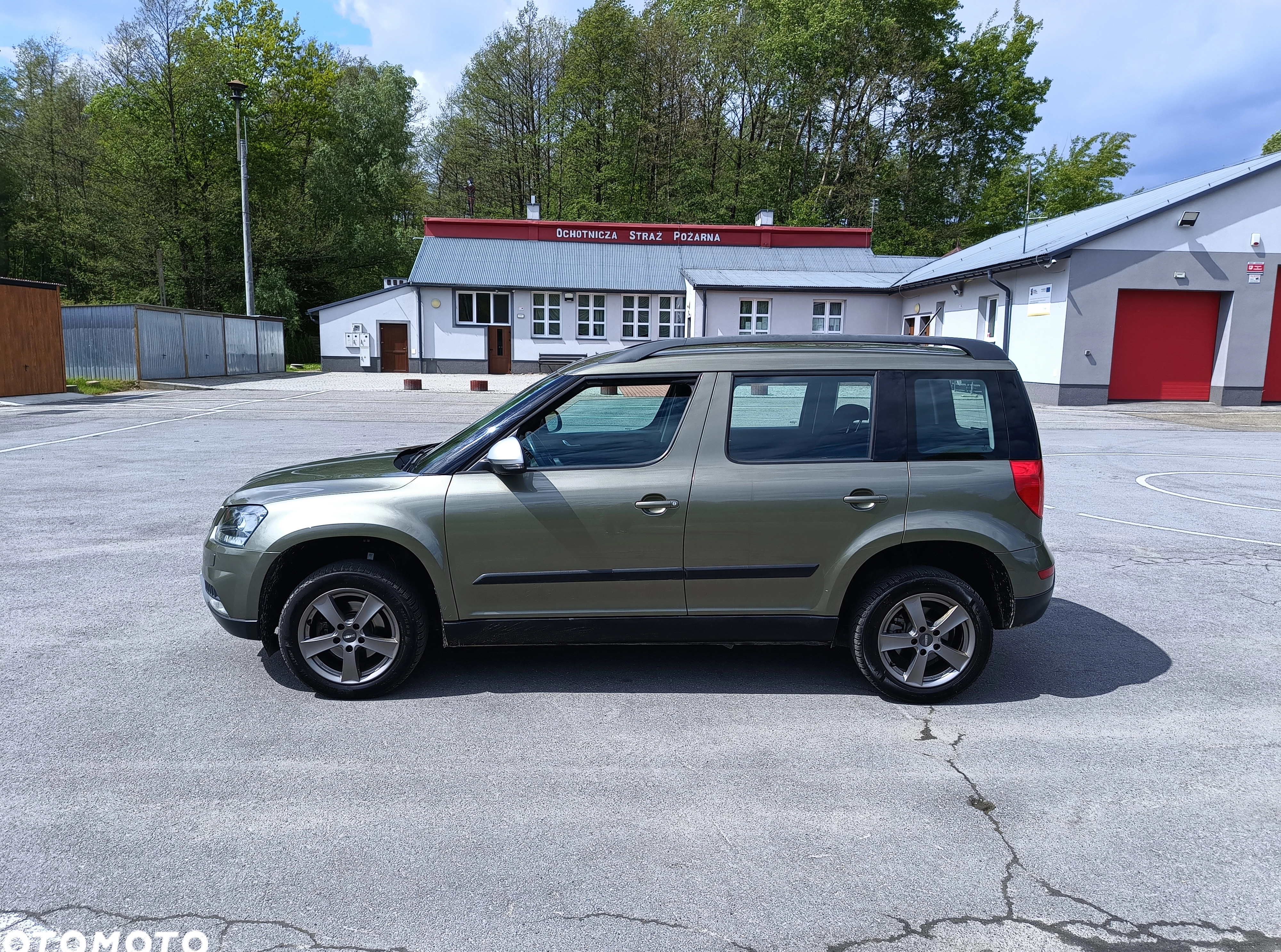 Skoda Yeti cena 42900 przebieg: 153000, rok produkcji 2014 z Brzesko małe 191